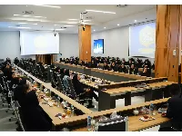 تجلیل از مقام زن و مادر