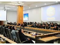 تجلیل از مقام زن و مادر