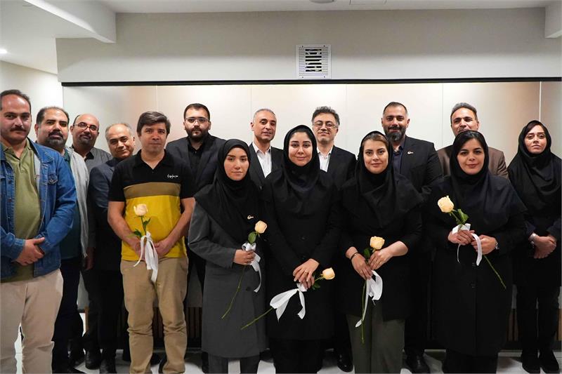 گزارش تصویری از تکریم همکاران واحد منابع انسانی